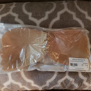 Strapless, Backless bra